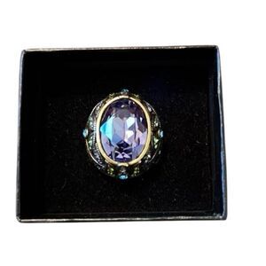 Beautiful ornate sparkly ring large purple center stone smaller blue stones EUC
